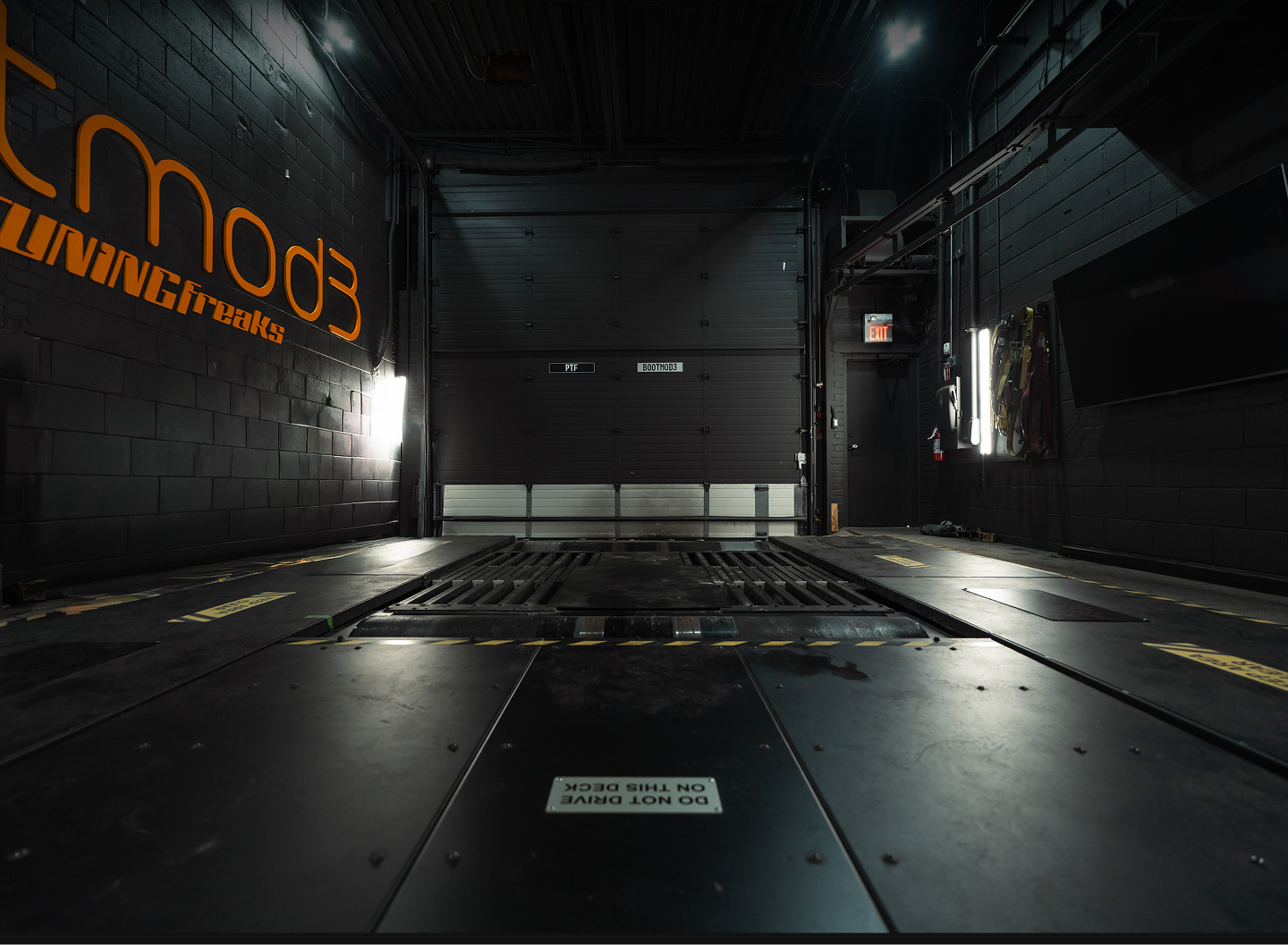 Garage Background